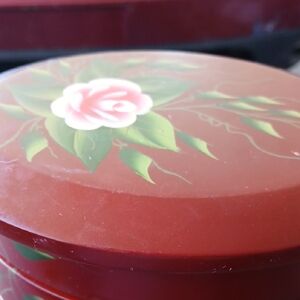 Round Red Floral Tin with Hand-Painted Rose Five Tiers For Everything